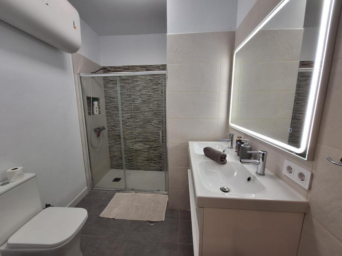 סנטה קרוס דה לה פלמה Habitacion Con Bano Privado En Un Piso Con Familia מראה חיצוני תמונה